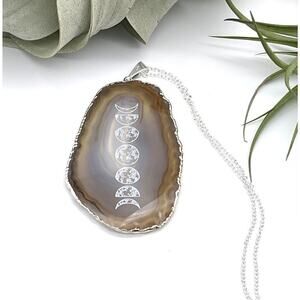 Earth's Treasures Engraved Agate Pendant Moon Phases Necklace